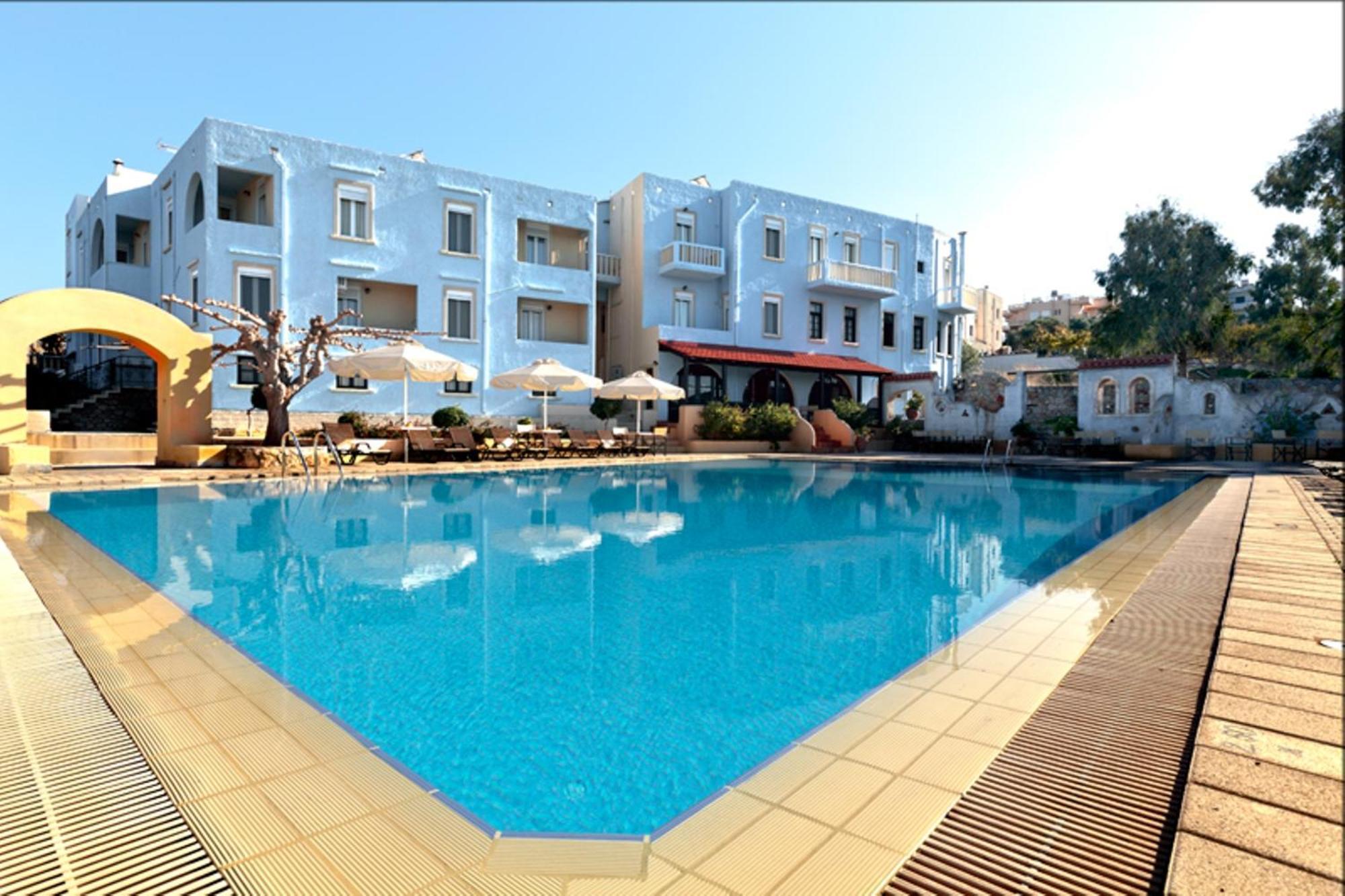 Giorgi'S Blue Apartments กาลาธาส ภายนอก รูปภาพ