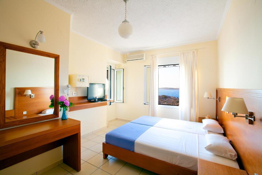 Giorgi'S Blue Apartments กาลาธาส ห้อง รูปภาพ
