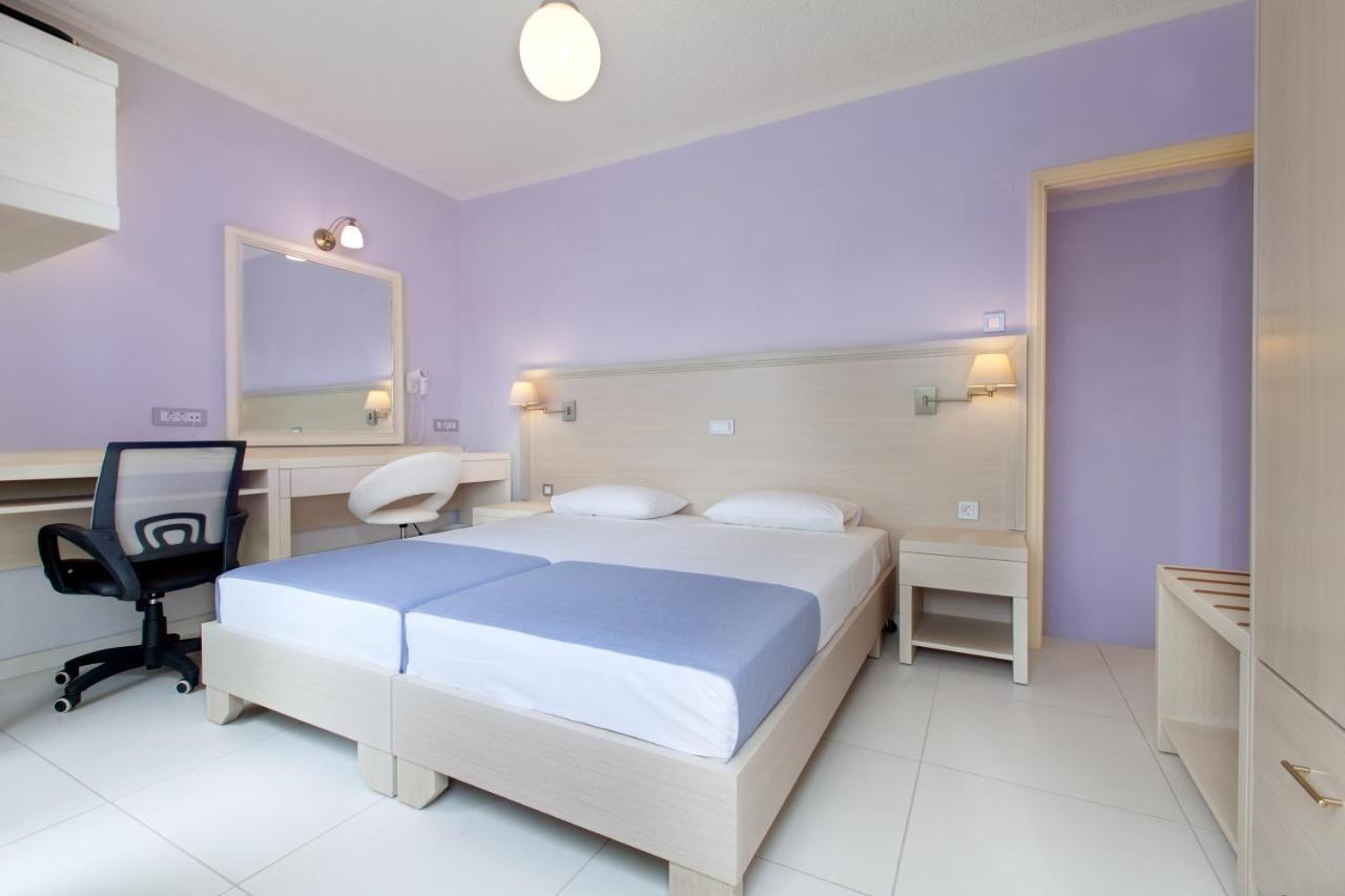 Giorgi'S Blue Apartments กาลาธาส ห้อง รูปภาพ
