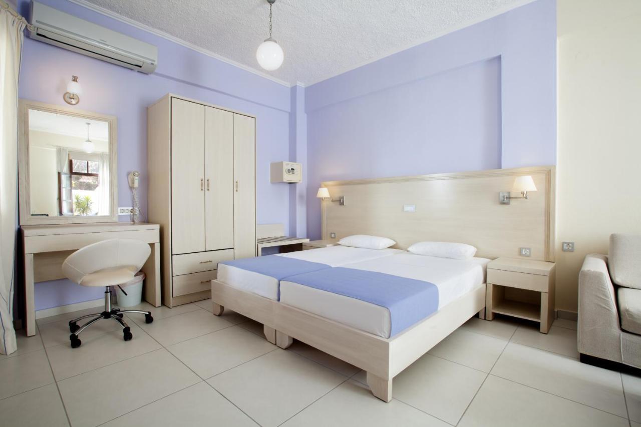 Giorgi'S Blue Apartments กาลาธาส ห้อง รูปภาพ