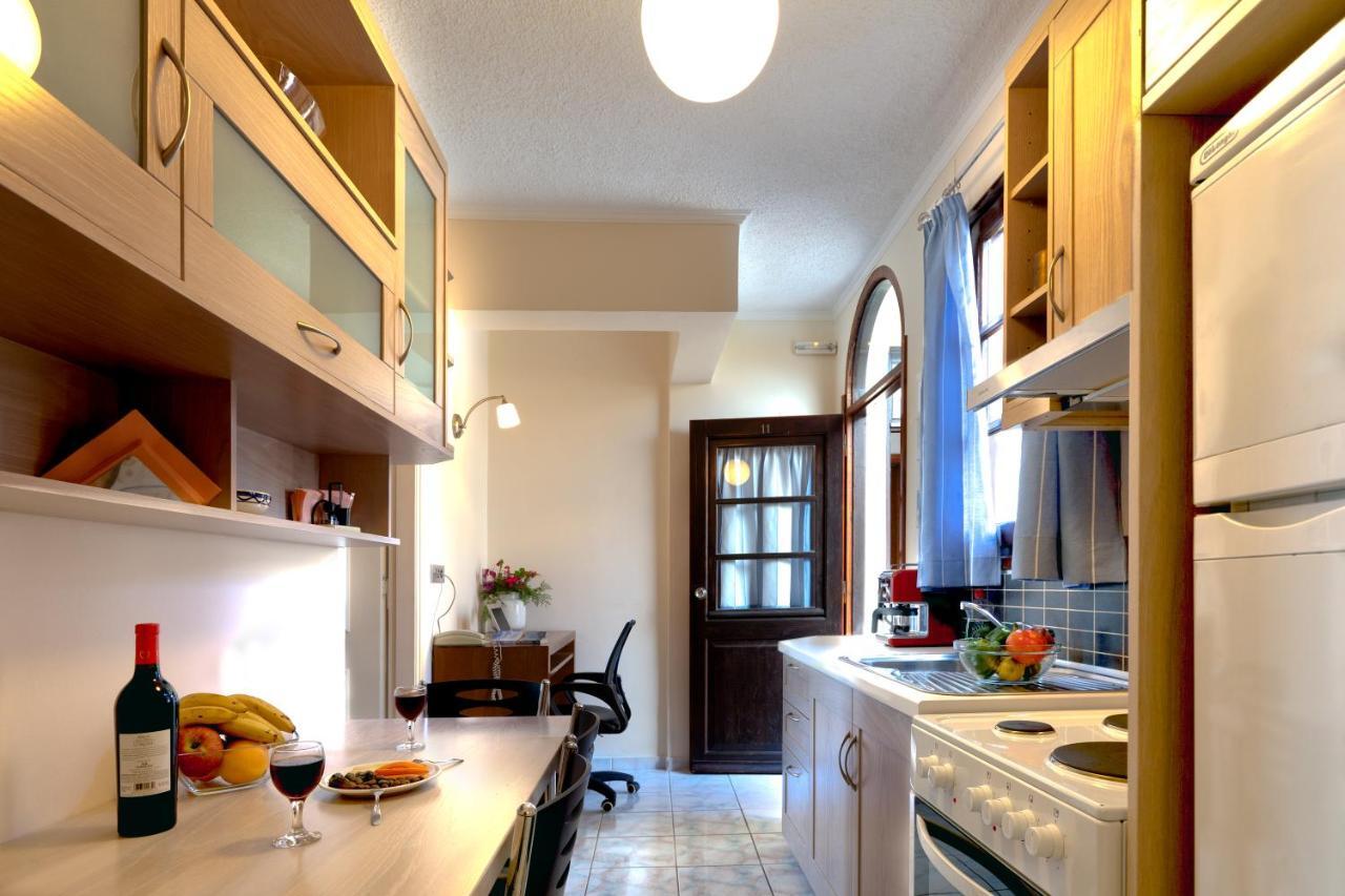 Giorgi'S Blue Apartments กาลาธาส ห้อง รูปภาพ