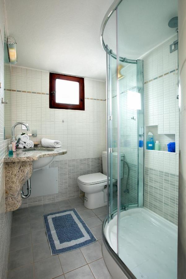 Giorgi'S Blue Apartments กาลาธาส ห้อง รูปภาพ